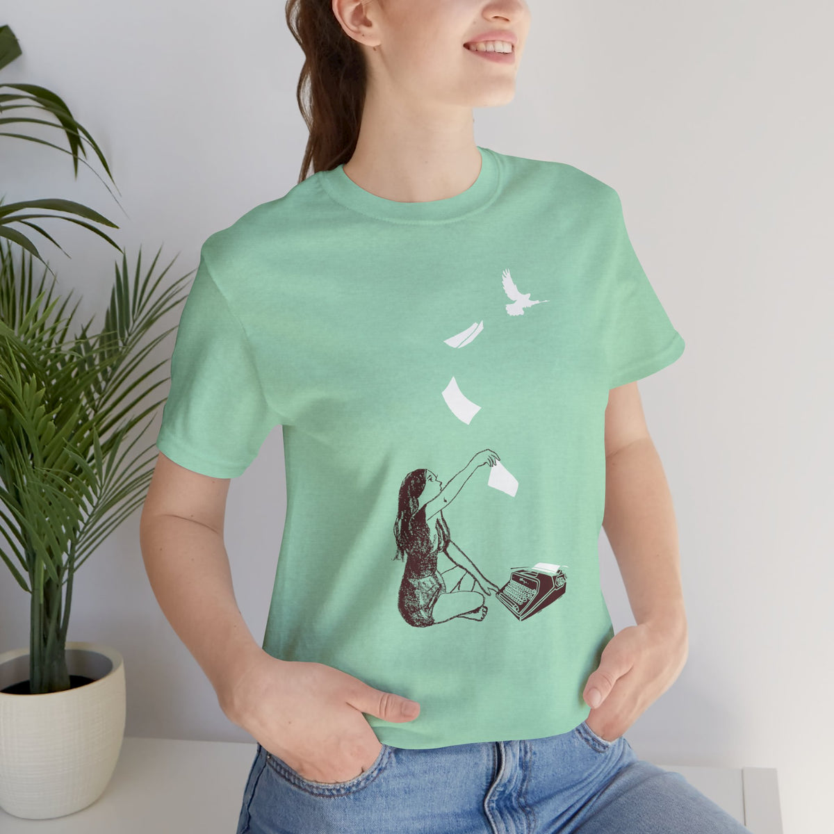 L'IDEE DE LA FILLE - Unisex tee for men and women
